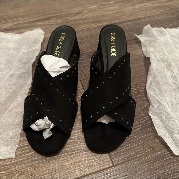 Chase + Chloe Butter soft suede Mule - Picture 2 of 11